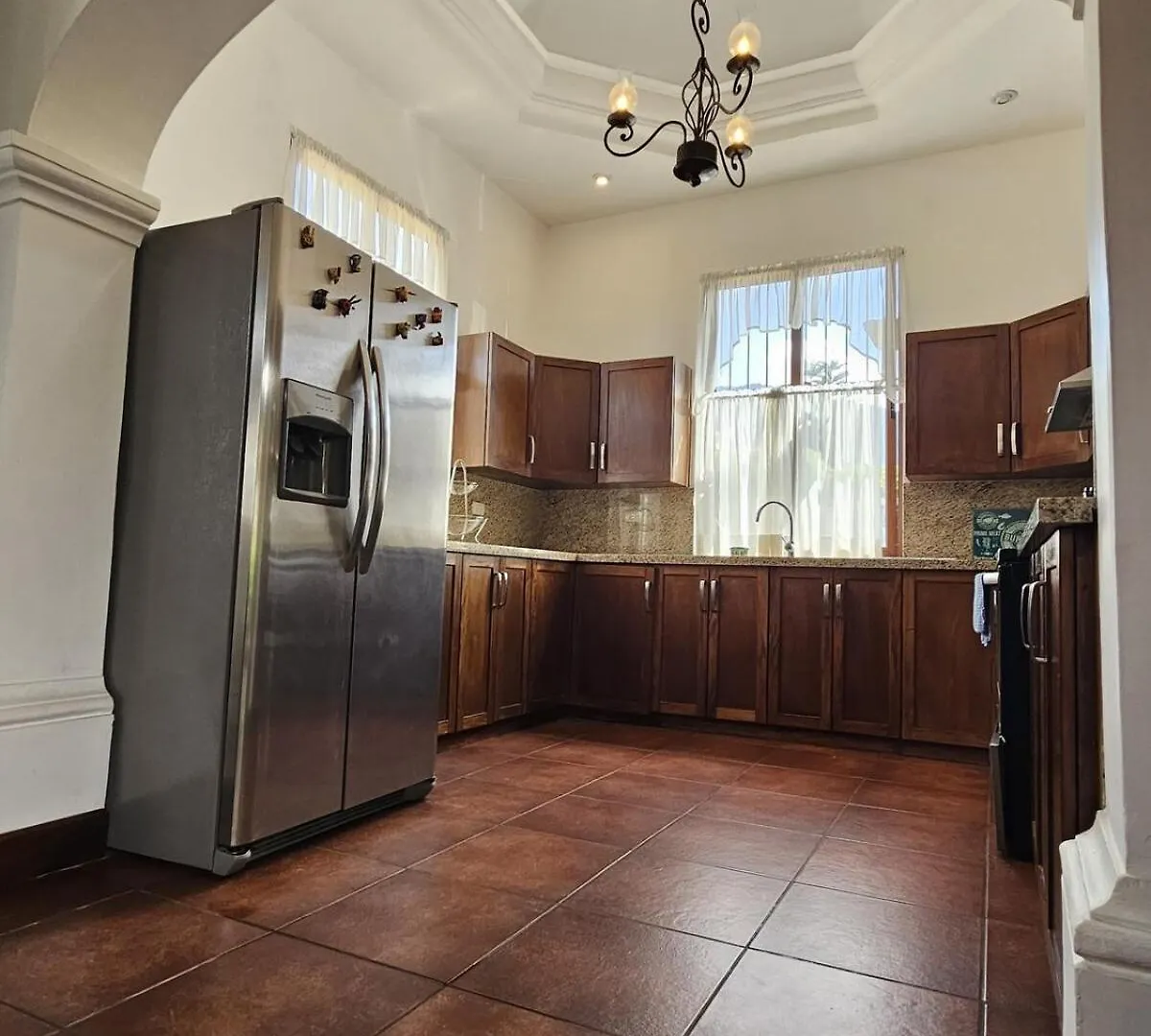 Charming Colonial - Hot Tub - Walk To Antigua Ctr